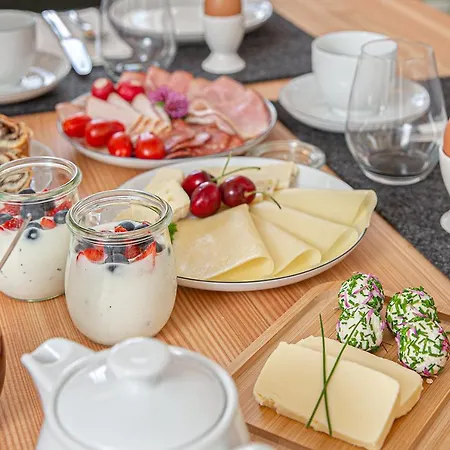 Adelwöhrer Bauernhof Falting