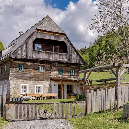 Adelwoehrer Haus Farm stay