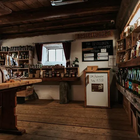 Farm stay Adelwoehrer Haus Falting