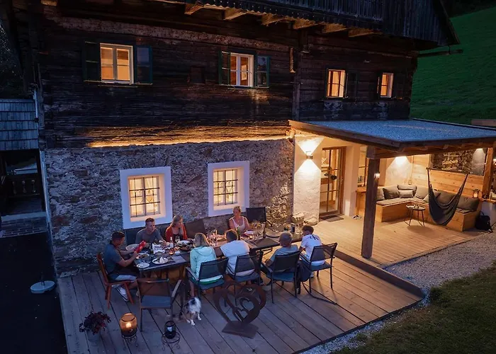 Adelwoehrerhof مزرعة للإقامة *